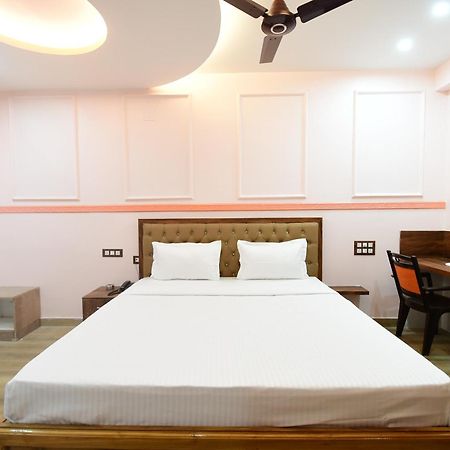 Hotel Sushree International ブバネーシュワル エクステリア 写真