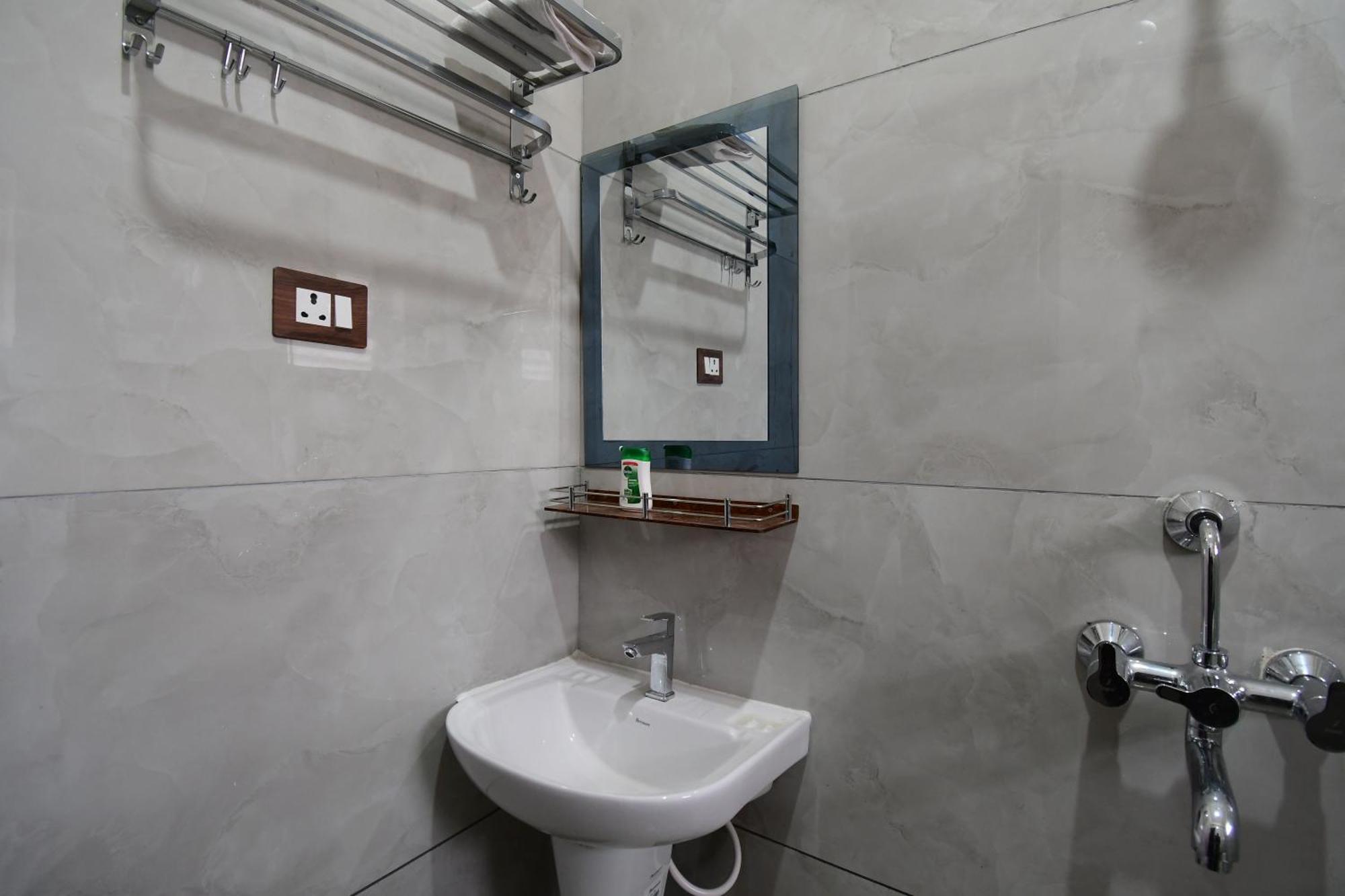 Hotel Sushree International ブバネーシュワル エクステリア 写真