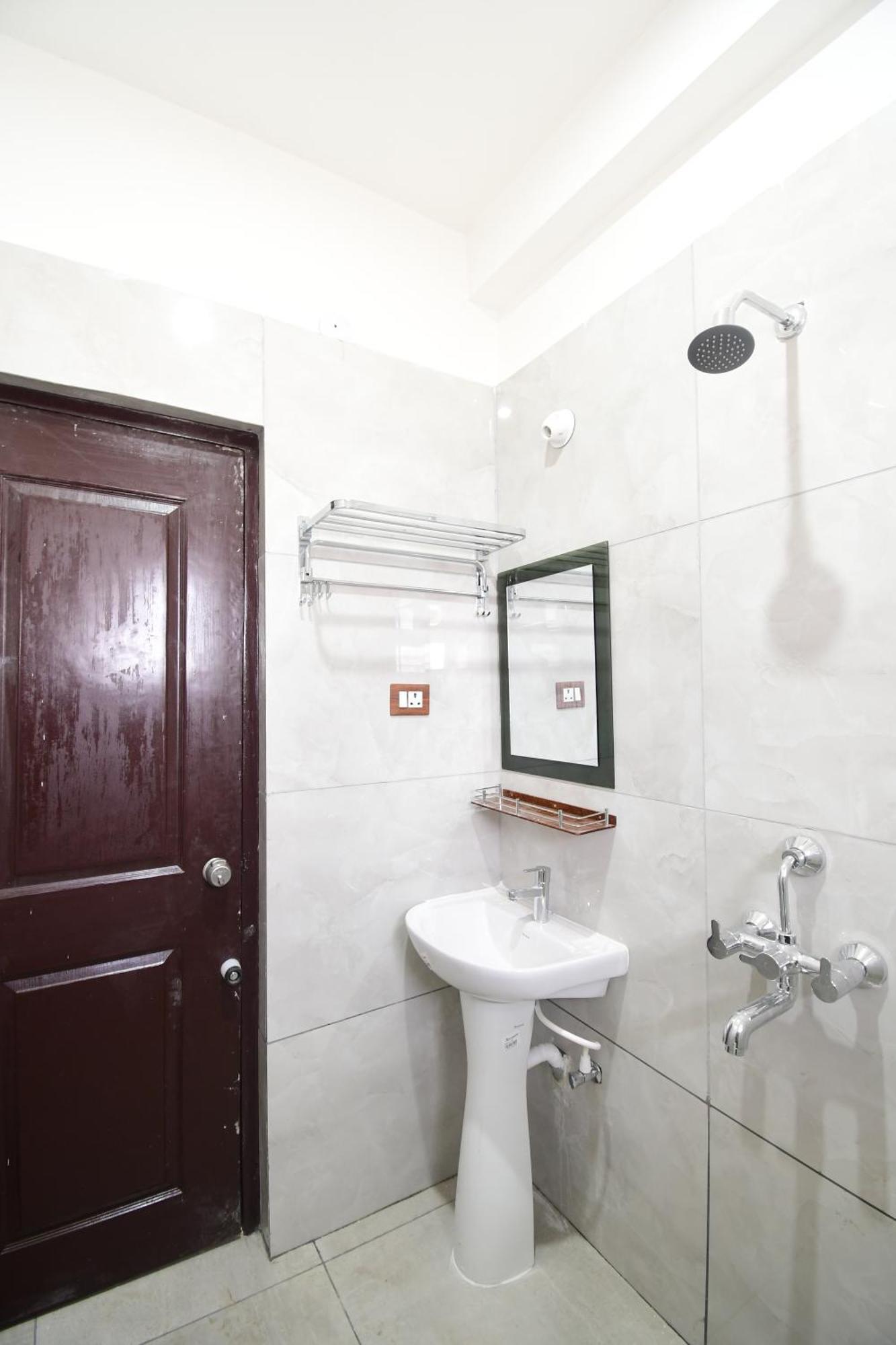 Hotel Sushree International ブバネーシュワル エクステリア 写真